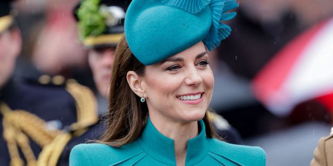 Kate Middleton St. Patrick's Day Parade Photos - See Kate Giving ...