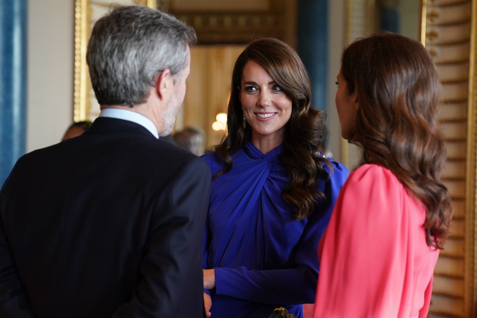 König Charles gibt am Tag vor seiner Krönung einen Empfang im Buckingham Palace