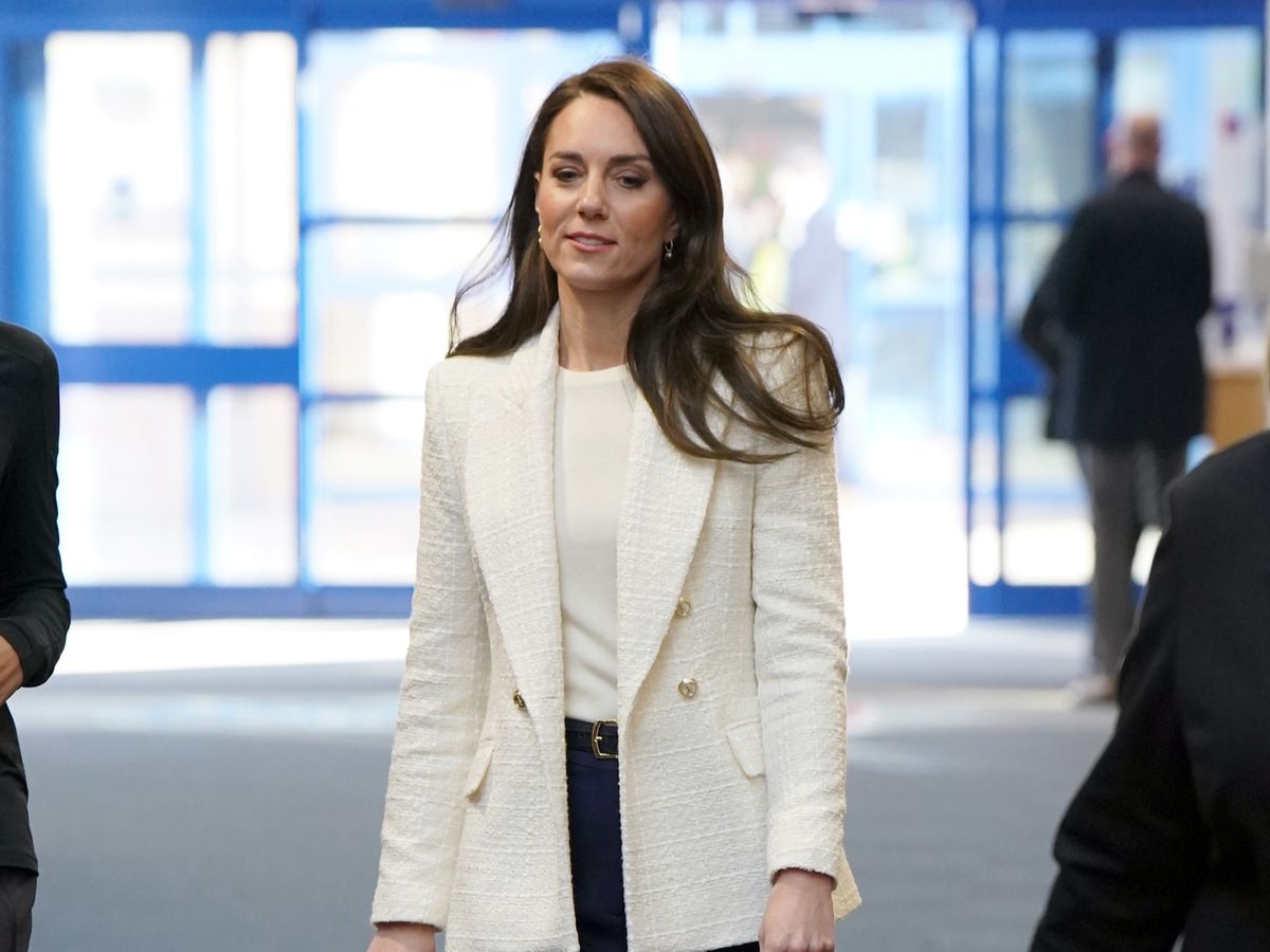 Shop Kate Middleton's White Zara Blazer