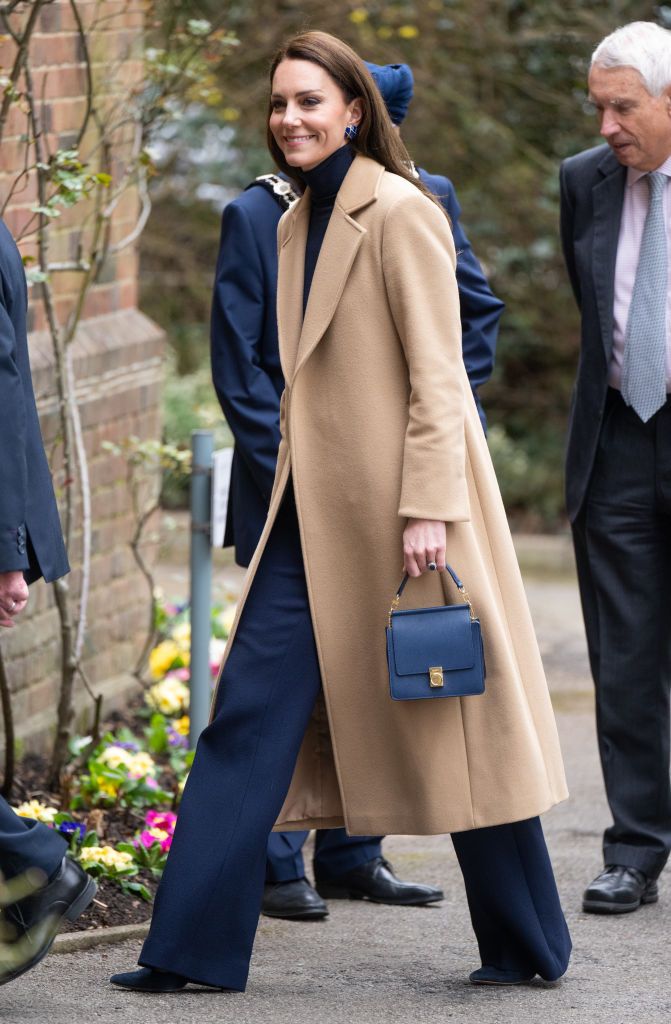Kate Middleton Wears Camel Coat And Navy Outfit For A Nursing Home ...