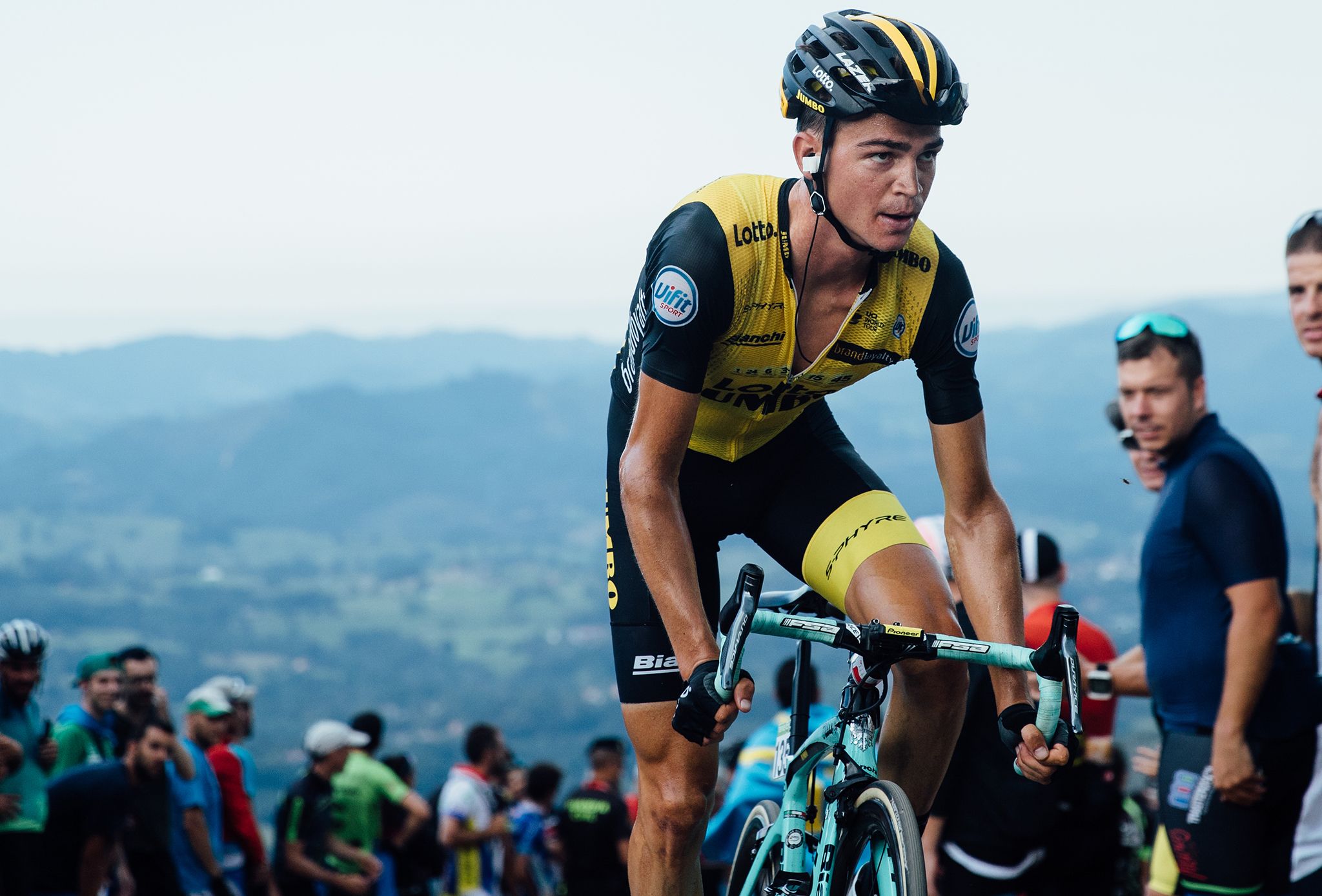 Top Men's Riders of 2022 - Cyclists to Watch This Pro Season