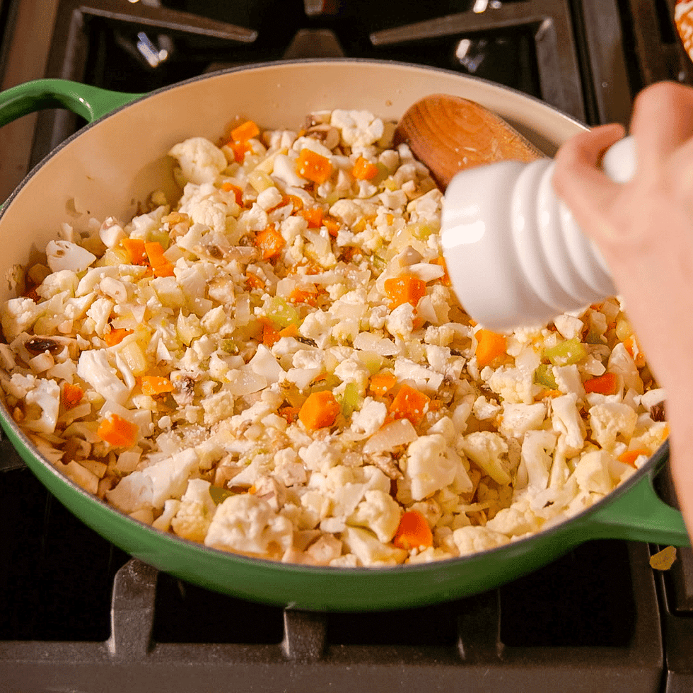 cauliflower and veggies in a stuffing