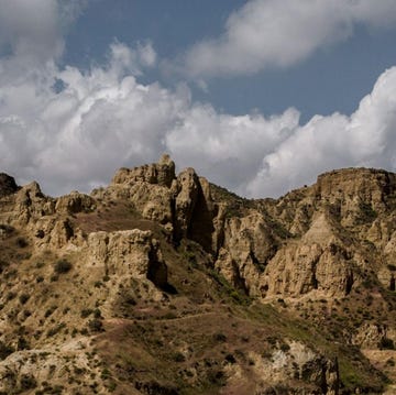 Duizenden mensen wonen in deze oeroude Spaanse grotten grotwoningen in spanje