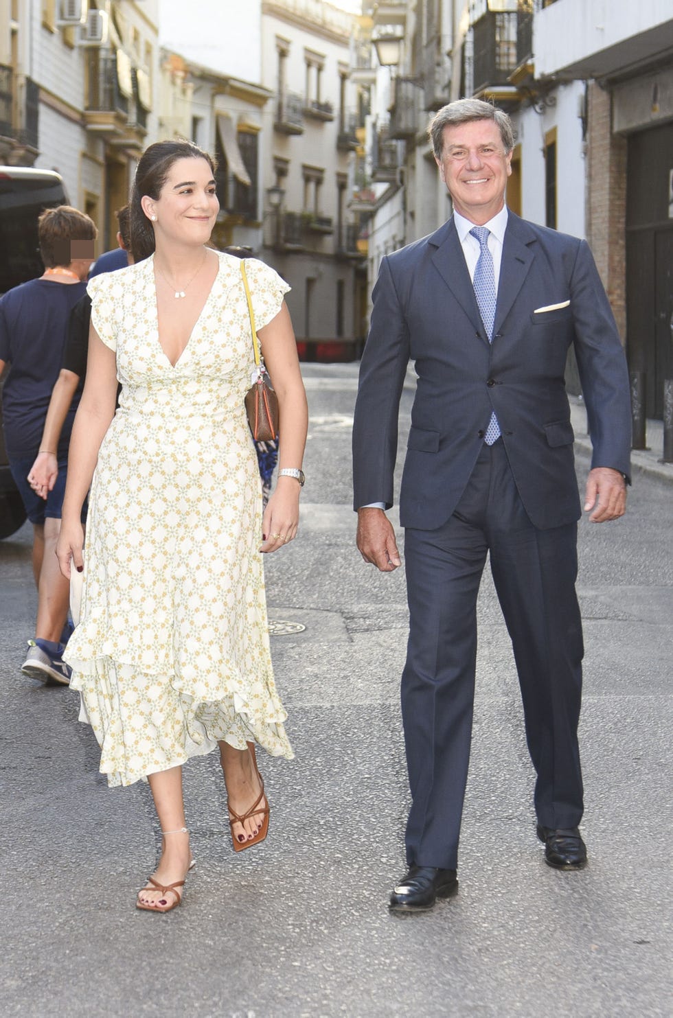 la pareja llega al bautizo de la segunda hija de los duques de huescar