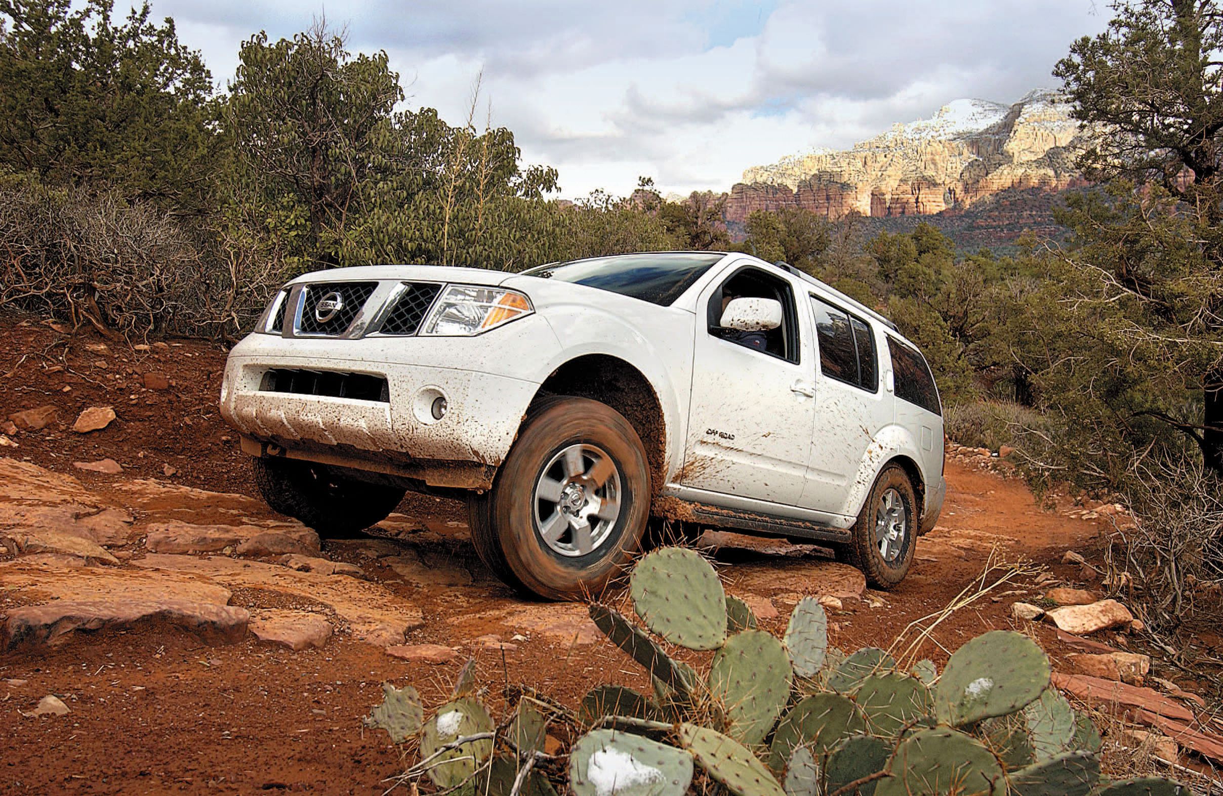 Nissan Pathfinder 2005 Off Road