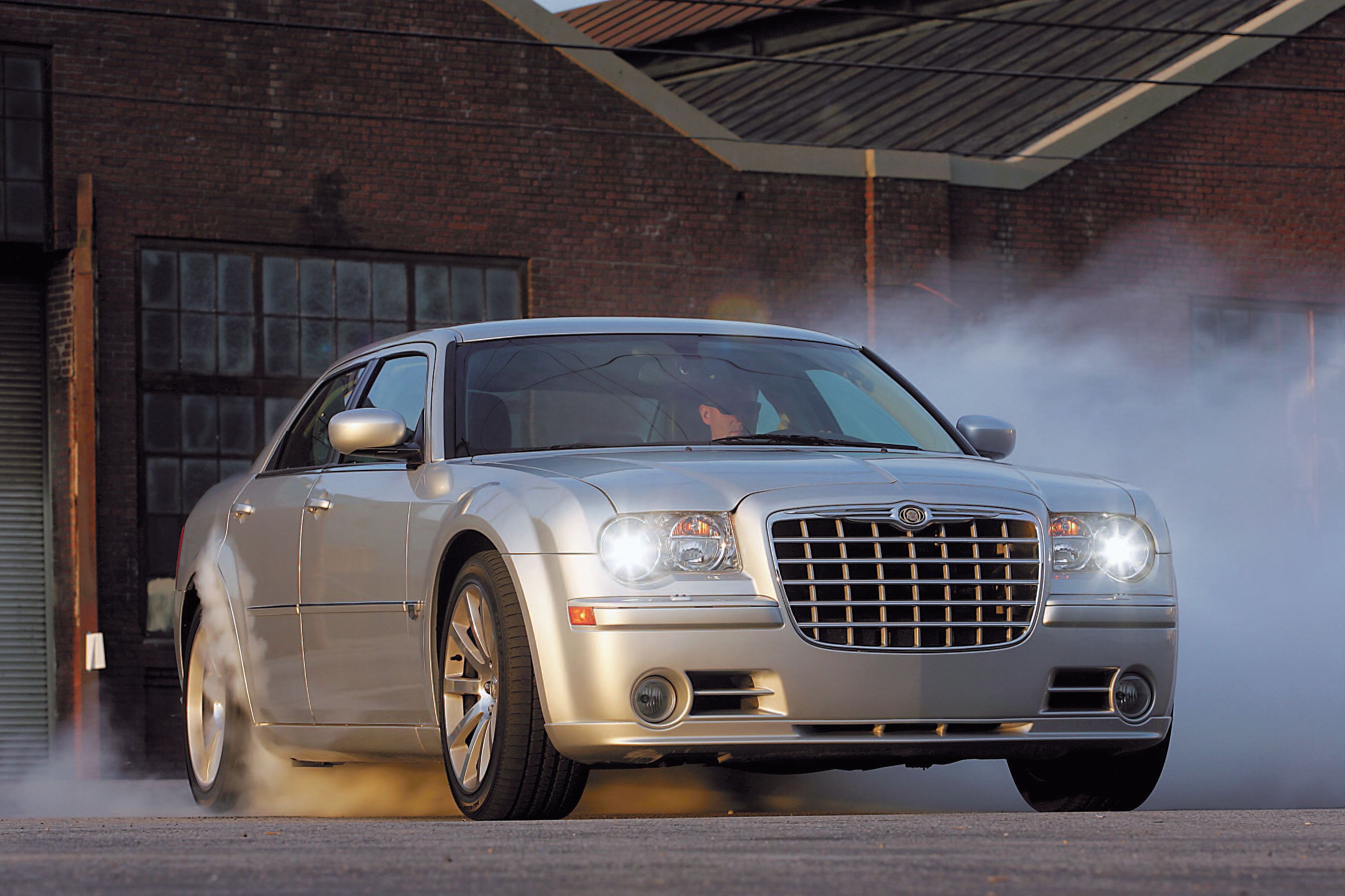 2023 Chrysler 300C Bows Out with a Brawny 6.4-Liter V-8