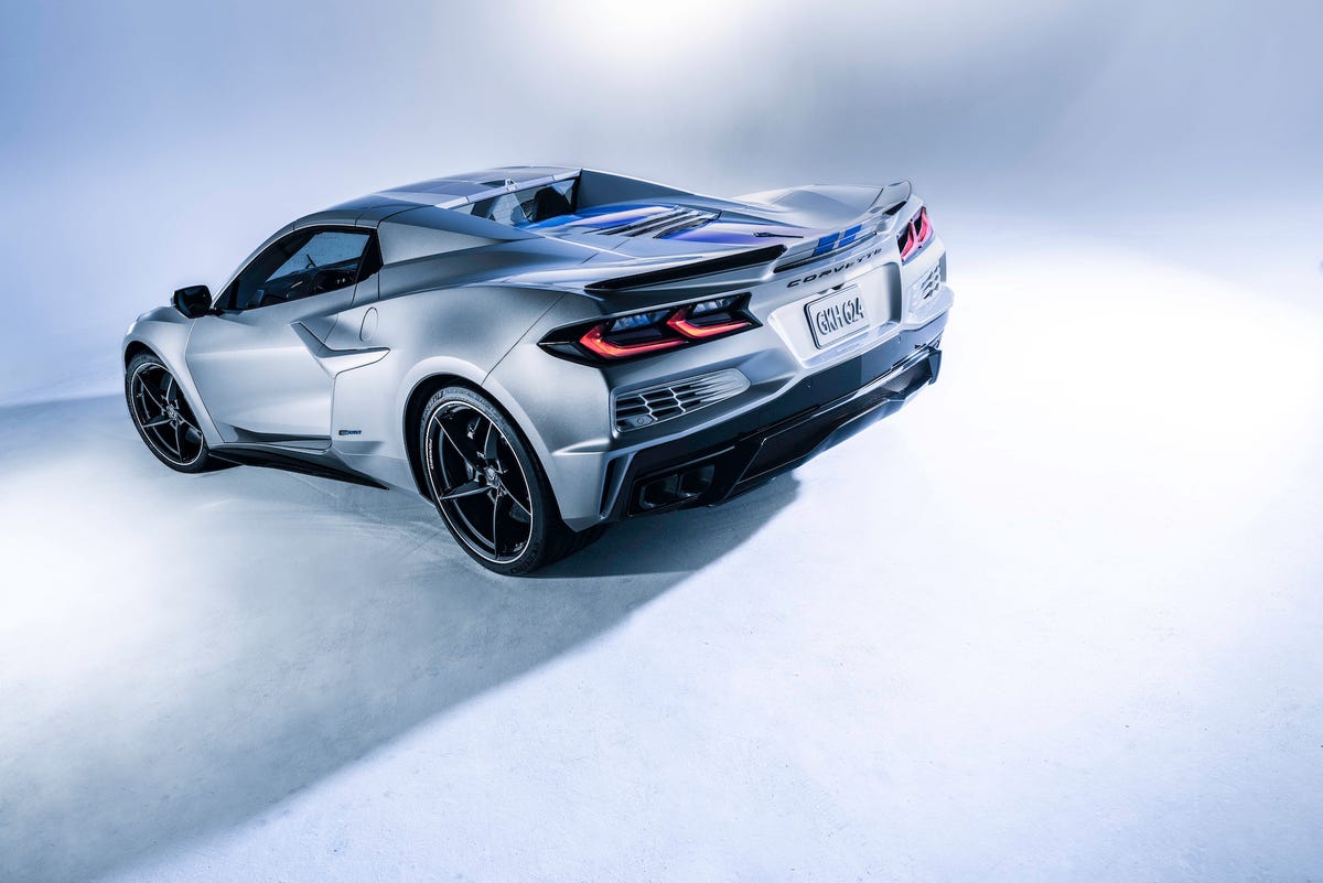 2024 Chevy Corvette E-Ray Radically Alters America's Sports Car