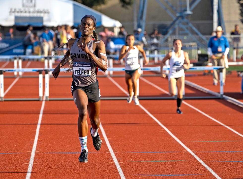 telfer competing in the 400 meter hurdles in 2019