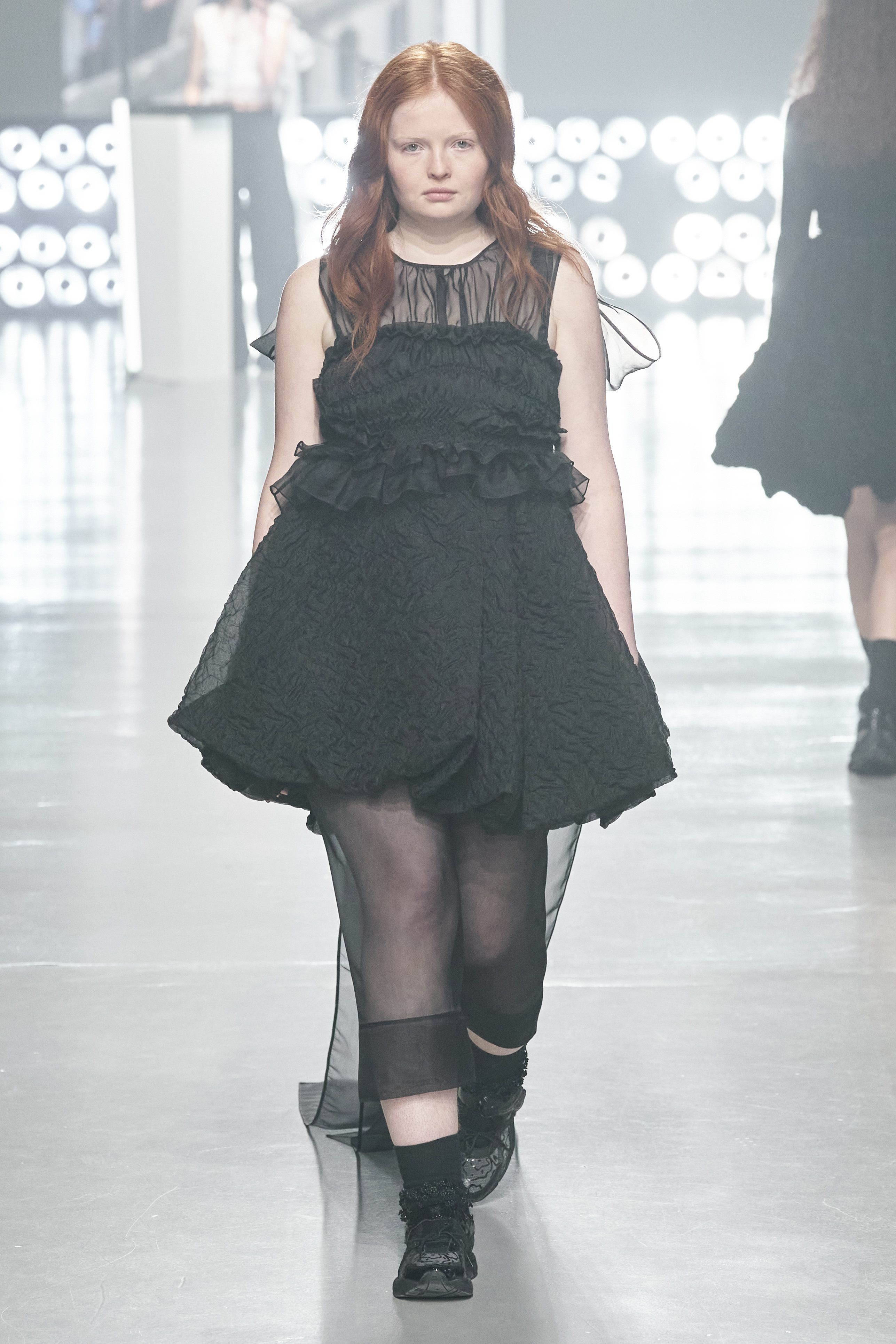 セシリーバンセン(CECILIE BAHNSEN)2023秋冬コレクション セシリーバンセン(CECILIE BAHNSEN)2023秋冬コレクション
