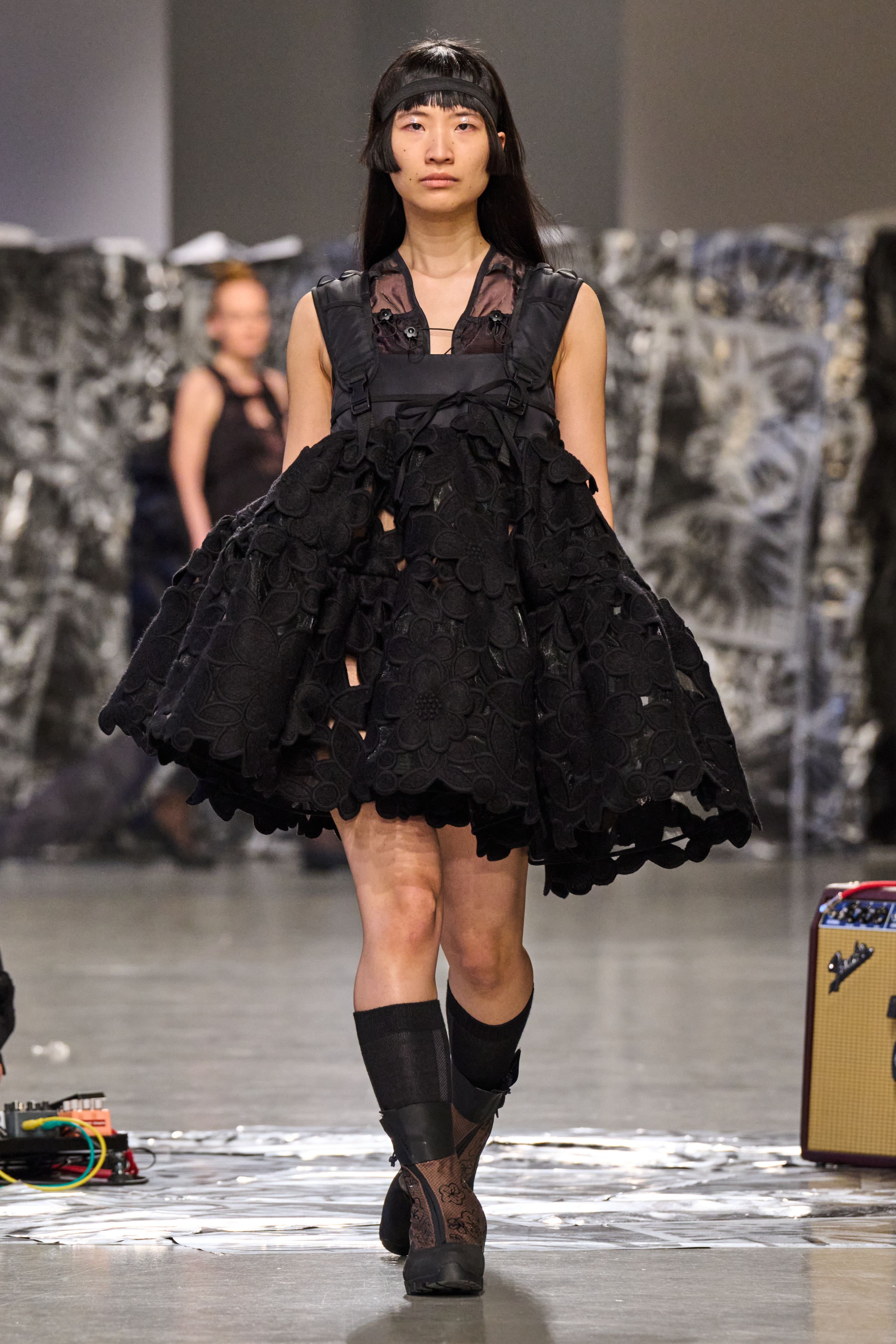 セシリーバンセン（CECILIE BAHNSEN）2025-26秋冬コレクション