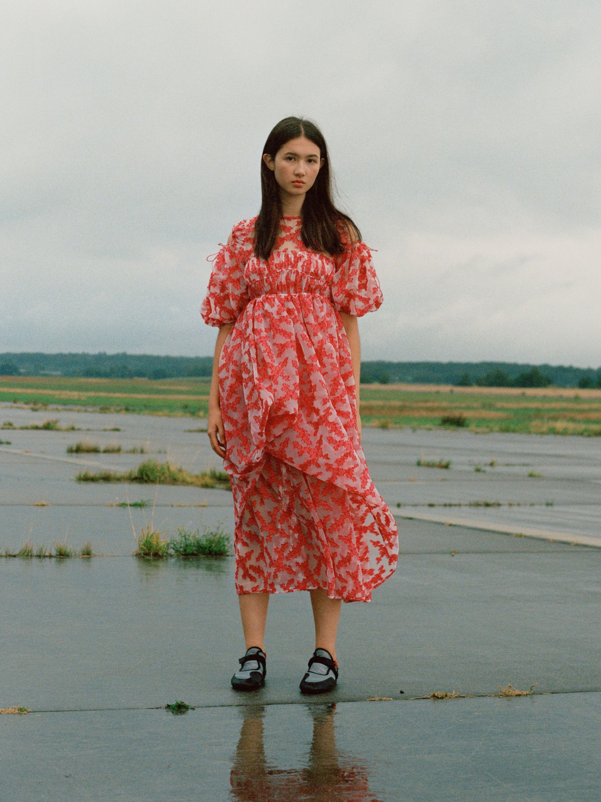 セシリーバンセン（CECILIE BAHNSEN）」2022春夏コレクション