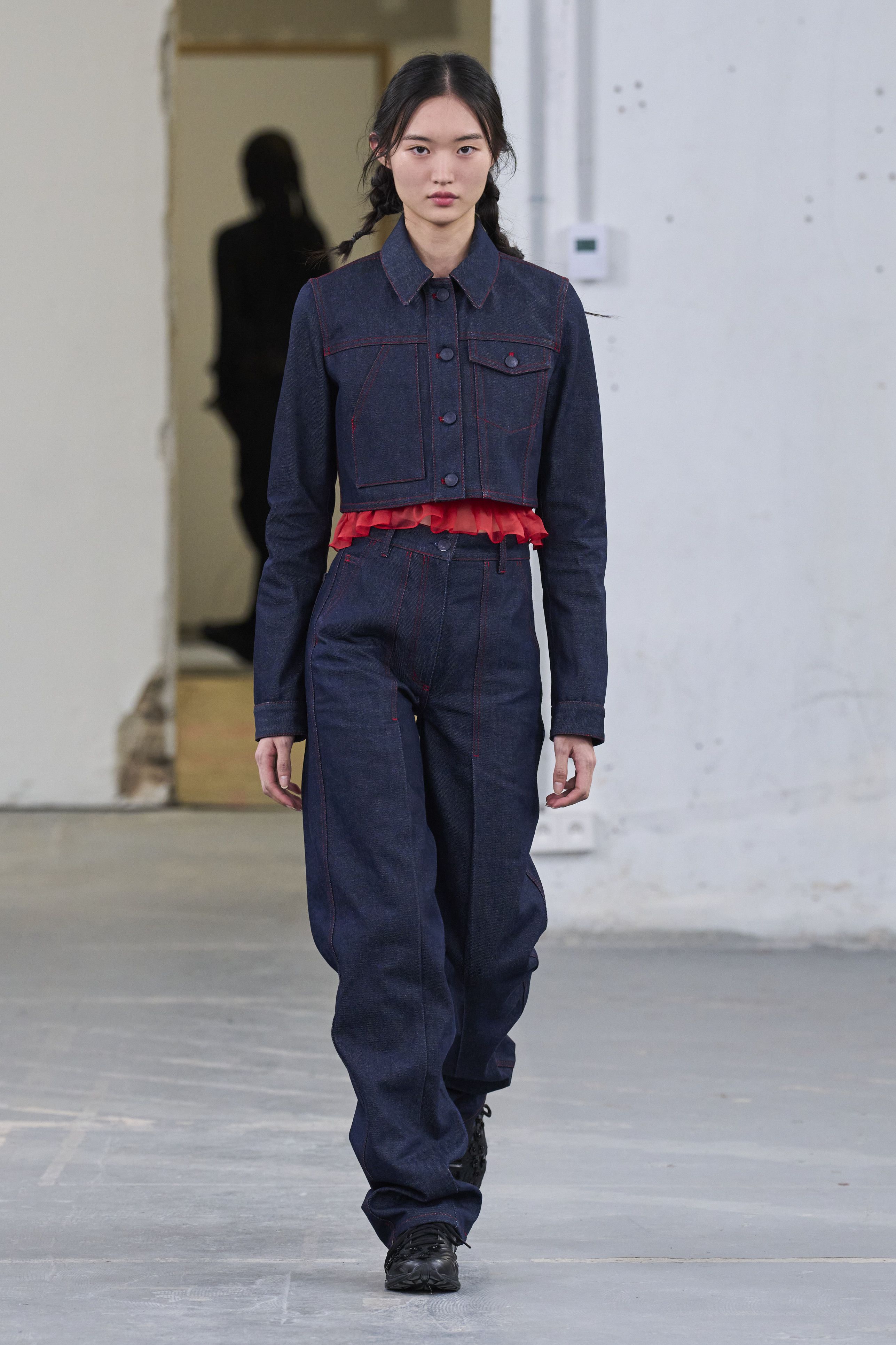 セシリーバンセン（CECILIE BAHNSEN）2024春夏コレクション