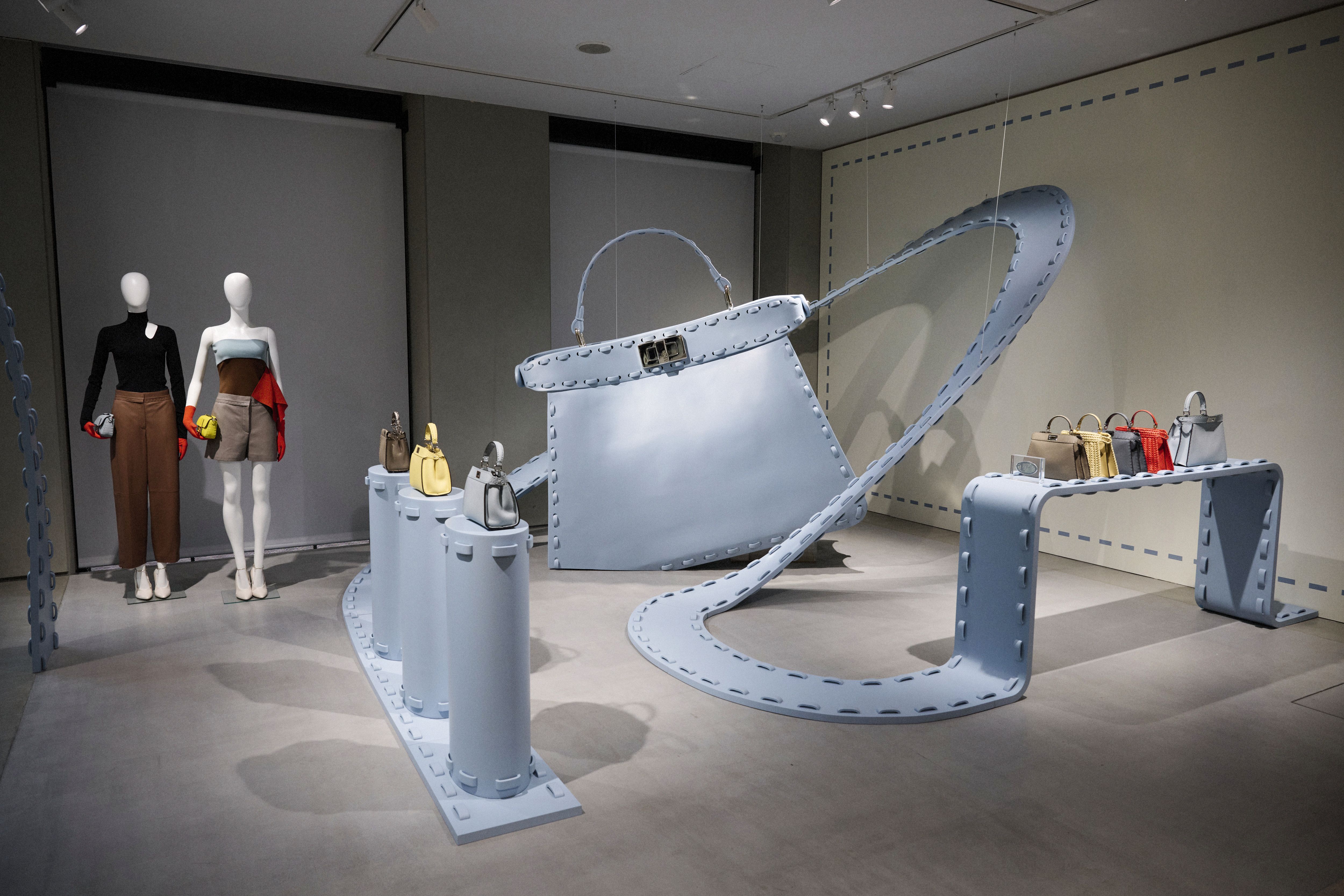 FENDI セレリア渋谷ポップアップストア限定 トートバッグ - メルカリ