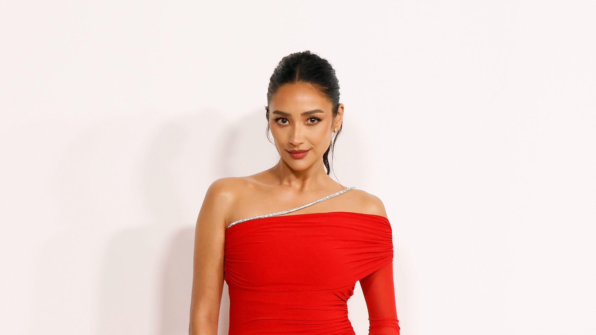 27 times celebrities have been wearing the red outfit trend, 2023