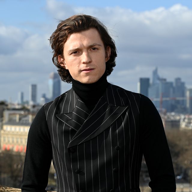 tom holland is starring in romeo and juliet on the west end