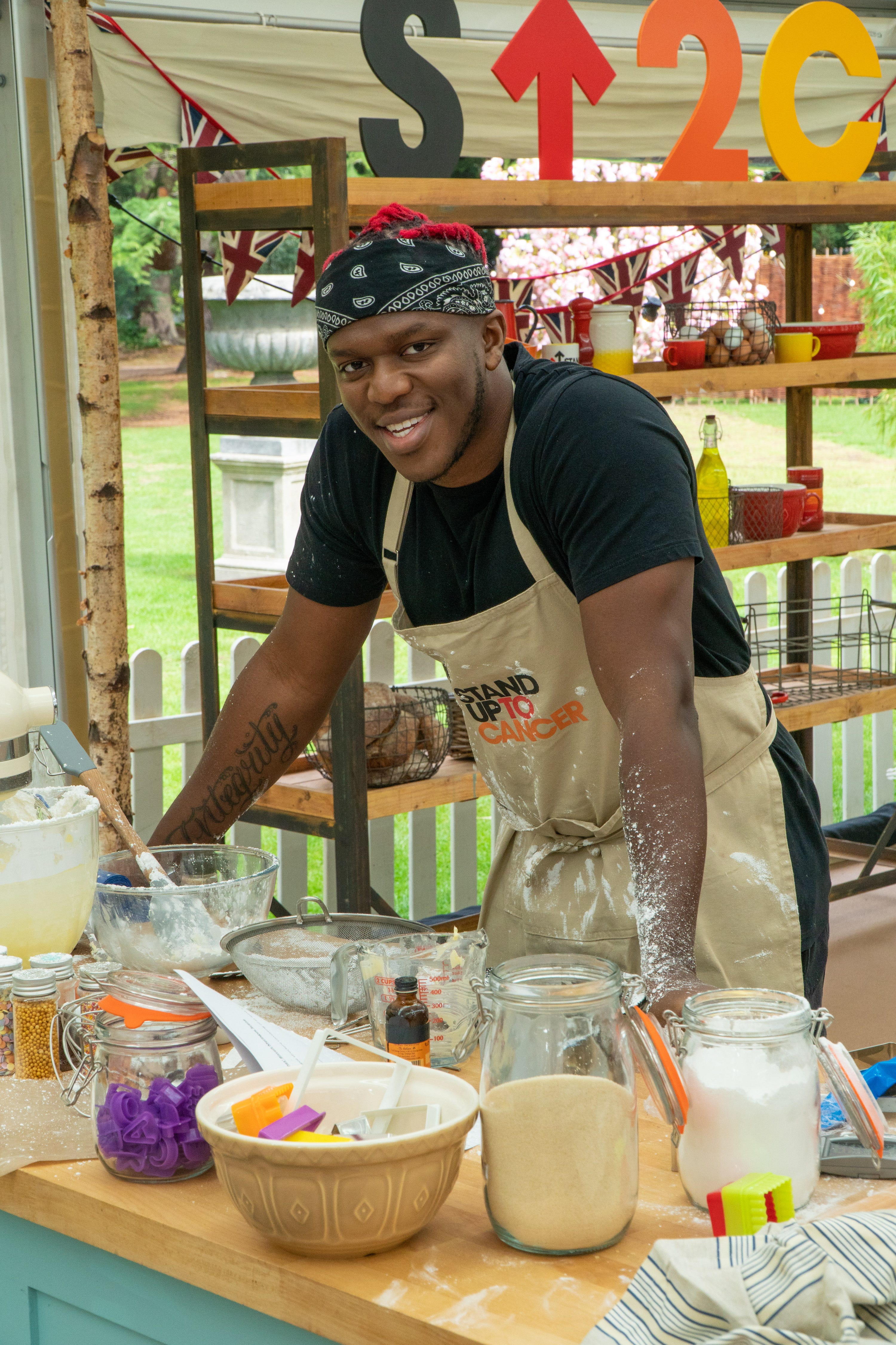 celebrity bake off