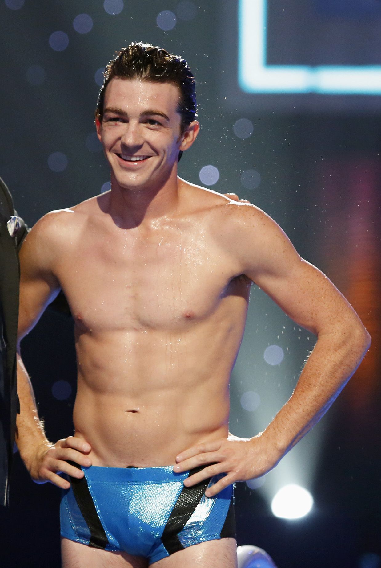 13 Celebrity Bulges You Can't Unsee