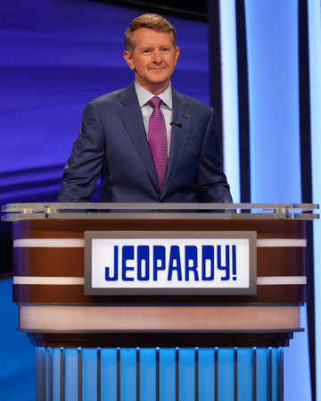 celebrity jeopardy 2023 ken jennings mayim bialik host news