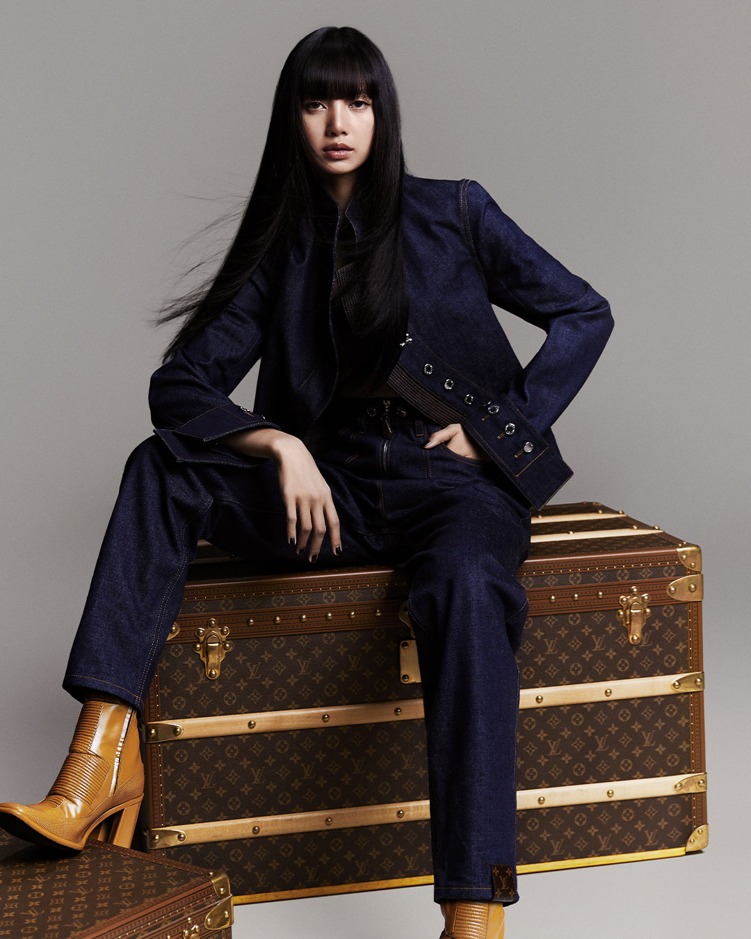 celebrity-lisa-announcement-