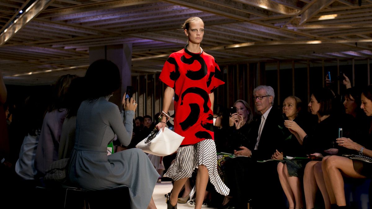 Louis Vuitton Dresses for Women - Vestiaire Collective