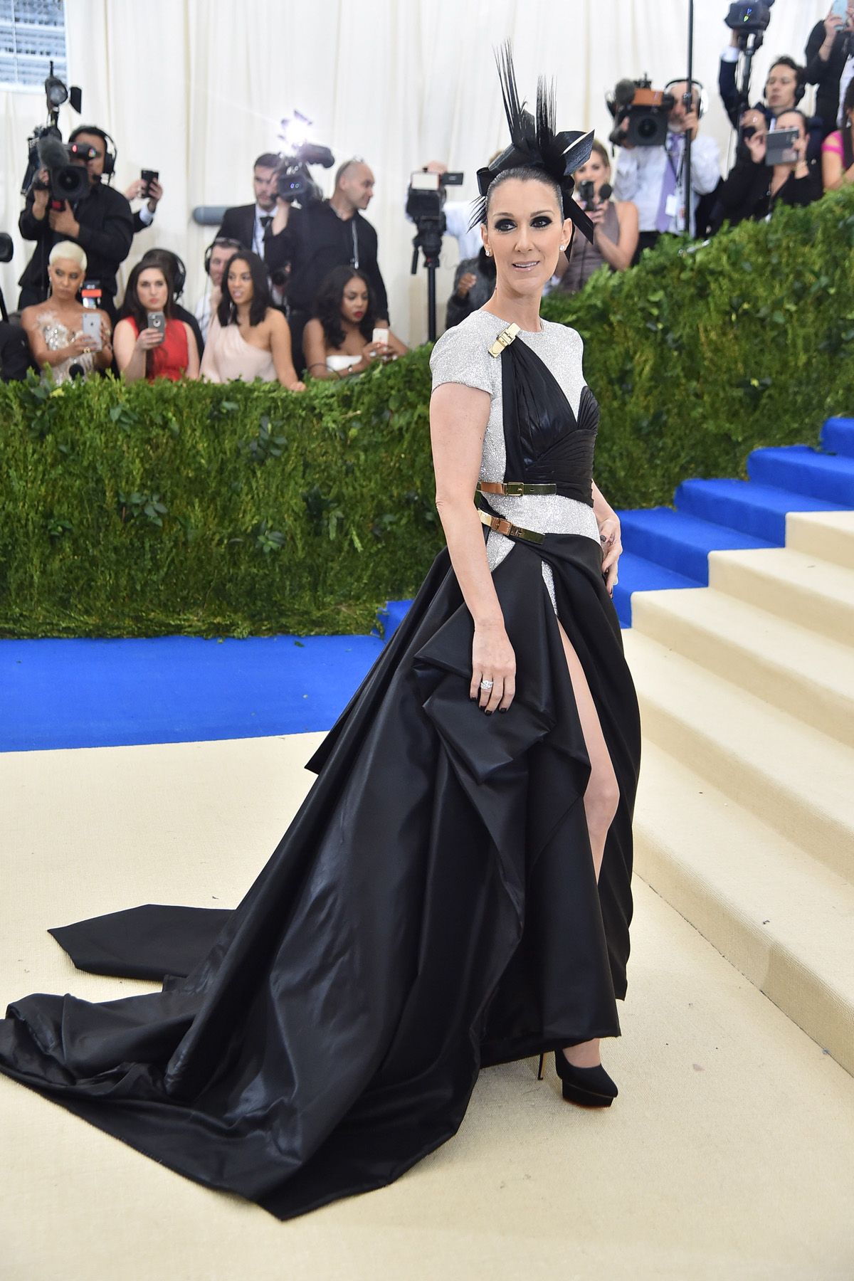 Met Gala 2017: Celine Dion Wears Custome Versace
