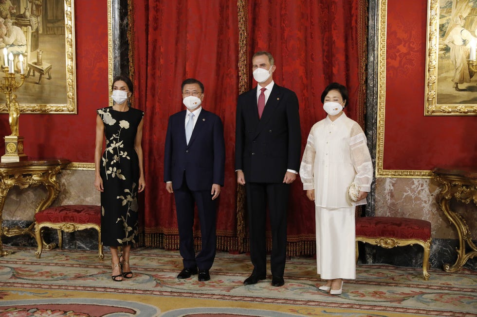 letizia con toque oriental y sin tiara