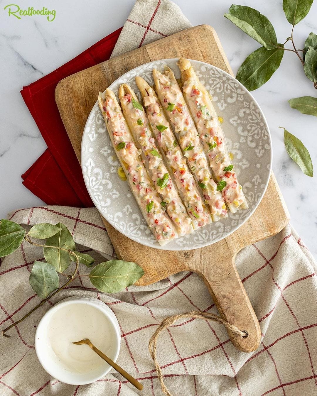 cenas sanas  espárragos blancos rellenos