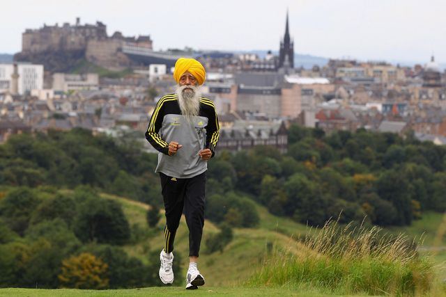 the world's oldest marathon runner fauja singh prepares ahead of the edinburgh marathon