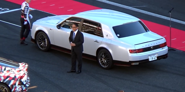 トヨタ　最高級車セダンセンチュリー　ピンバッチ　鳳凰　希少　激レア　未使用 トヨタ センチュリー セダンの価格・新型情報・グレード諸元