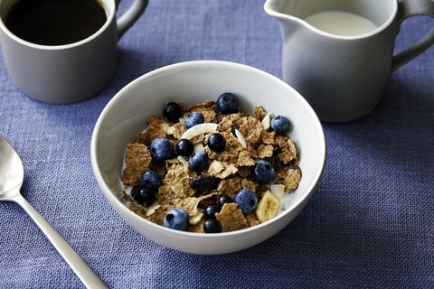 cereal with berries, close up