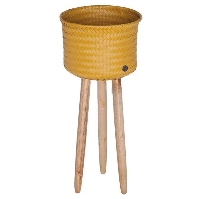 Cesto macetero con patas Cesto macetero con patas