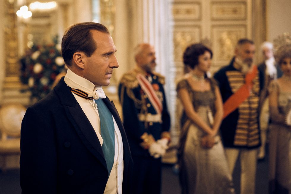 ralph fiennes as oxford on the set of 20th century studios’ the king’s man photo credit charlie gray © 2020 twentieth century fox film corporation all rights reserved