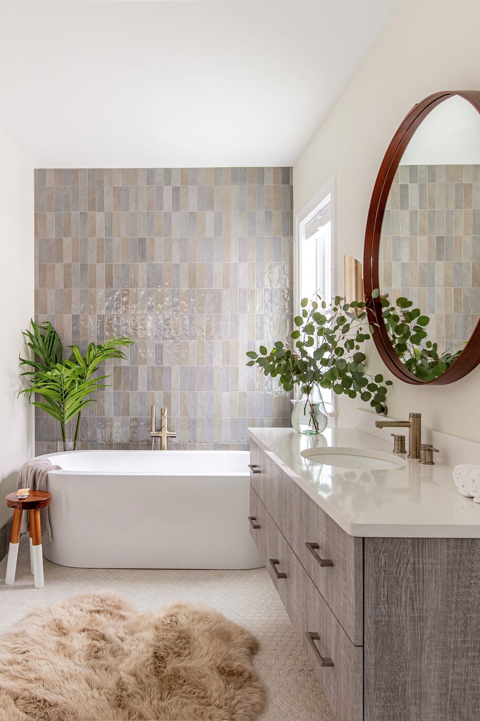 17 Top Bathroom Trends for 2024, According to Design Pros