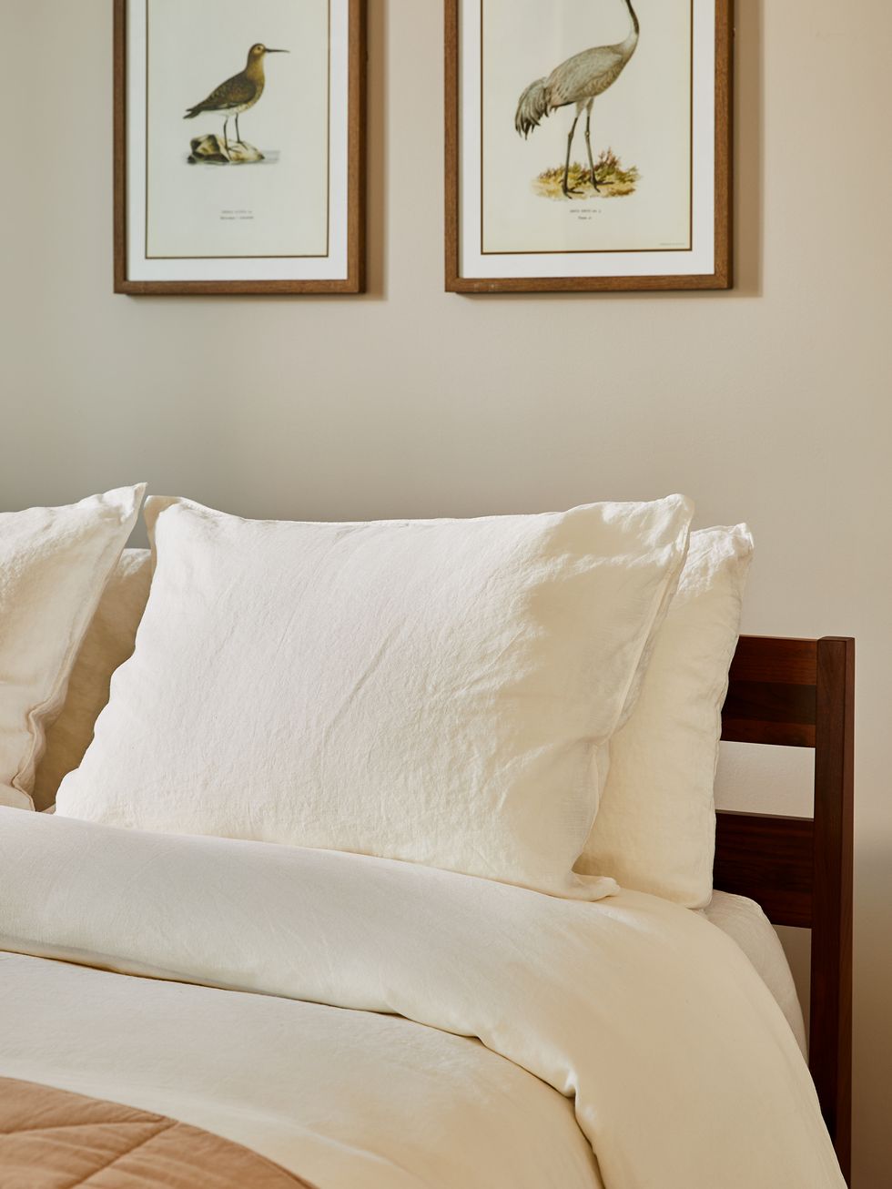 tuft and needle white linen sheets