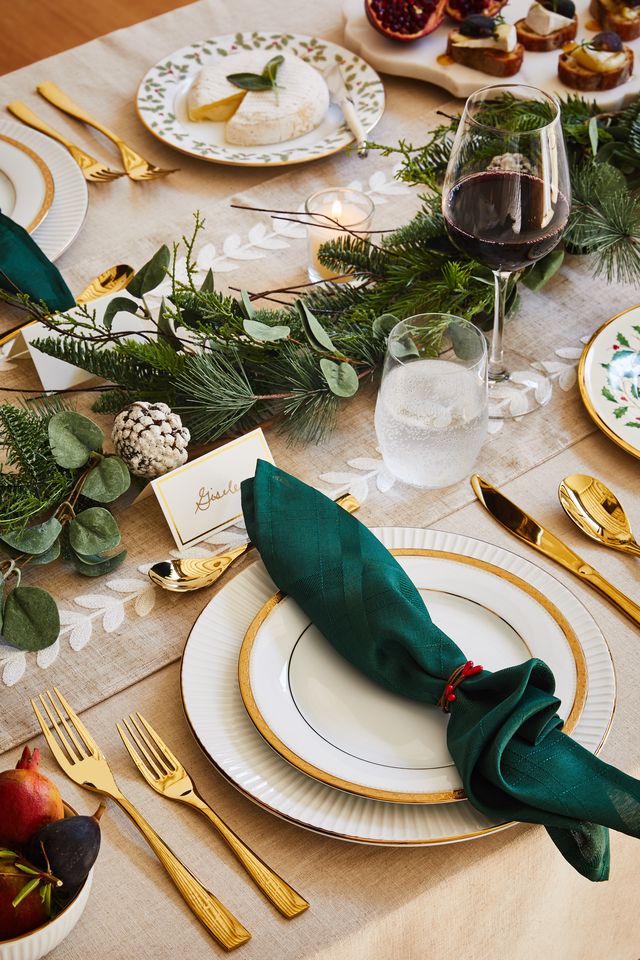 4 Holiday Tablescapes to Re-create at Home