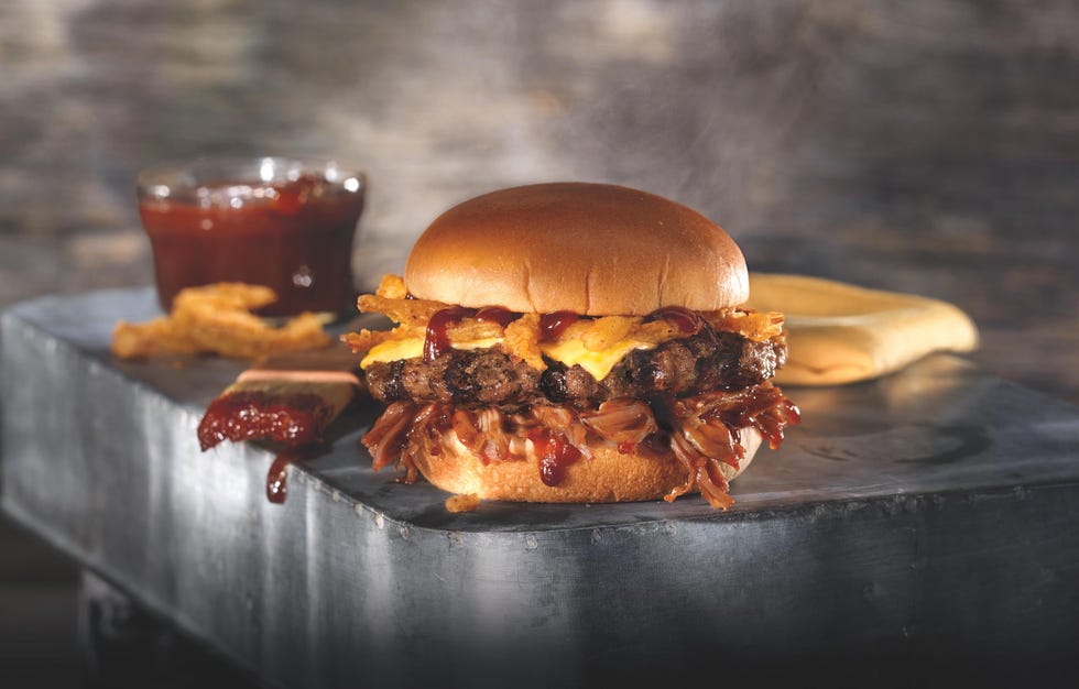 Hamburger, Food, Dish, Cuisine, Cheeseburger, Buffalo burger, Slider, Fast food, Veggie burger, Breakfast sandwich, 