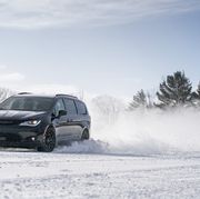 the 2020 chrysler pacifica awd launch edition, which is equipped with the same awd system that will be offered on the redesigned 2021 chrysler pacifica, is now open for dealer orders the 2020 chrysler pacifica awd launch edition will arrive in dealerships in the third quarter of 2020 and represents the first chrysler awd minivan since 2004