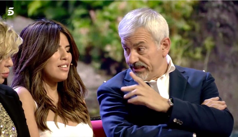 Carlos Sobera habla con Chabelita en 'Supervivientes'
