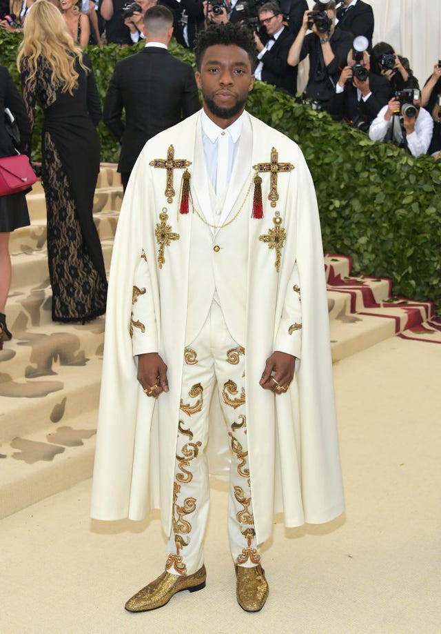 heavenly bodies fashion  the catholic imagination costume institute gala   arrivals