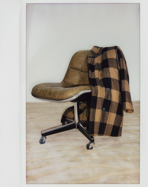 Chair, Furniture, Product, Beige, Line, Design, Office chair, Room, Comfort, Pattern, 