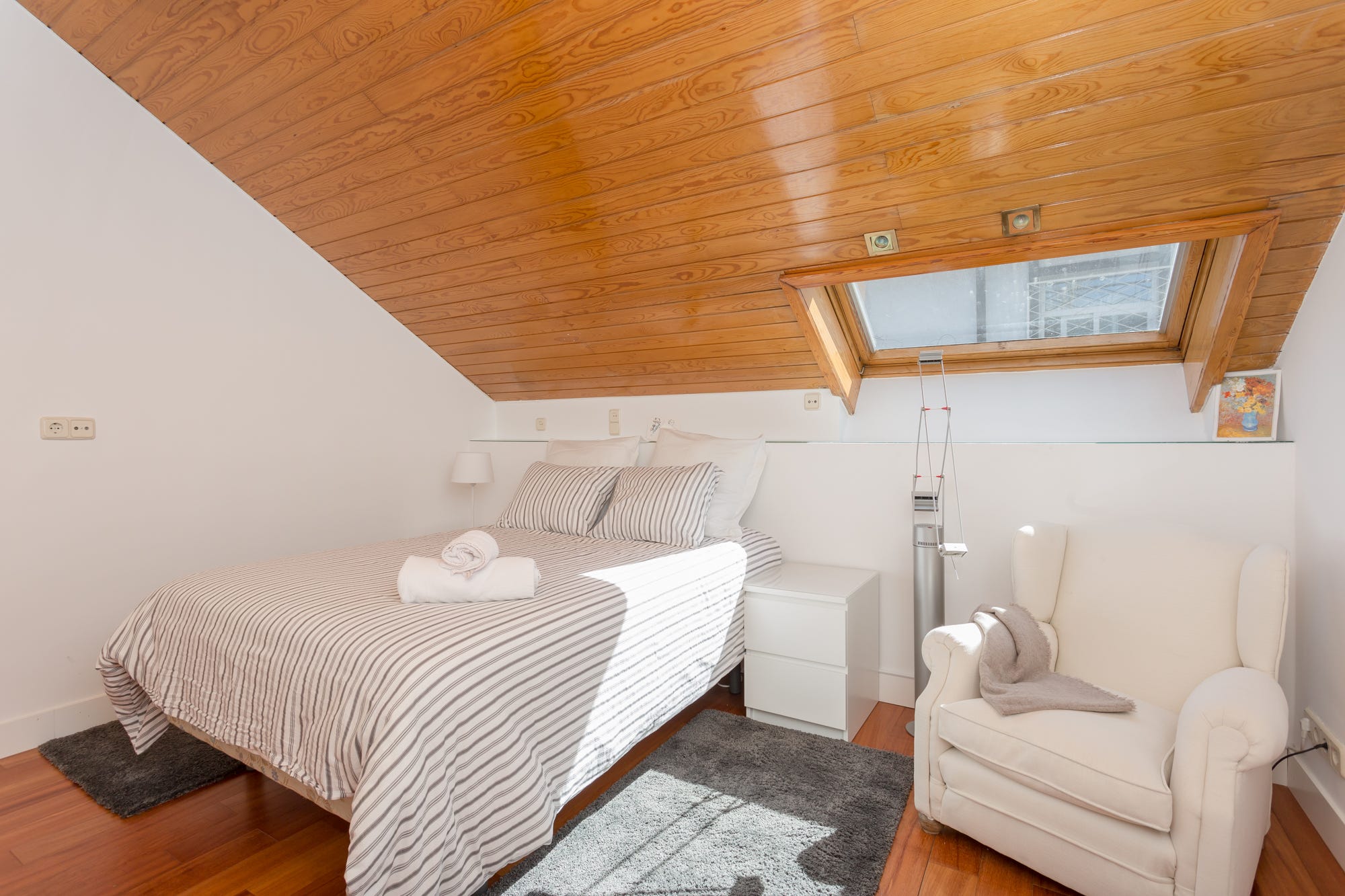 Chalet luminoso de cinco habitaciones en Madrid