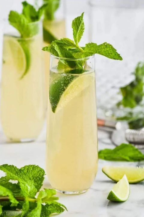 champagne moscow mule with mint and limes