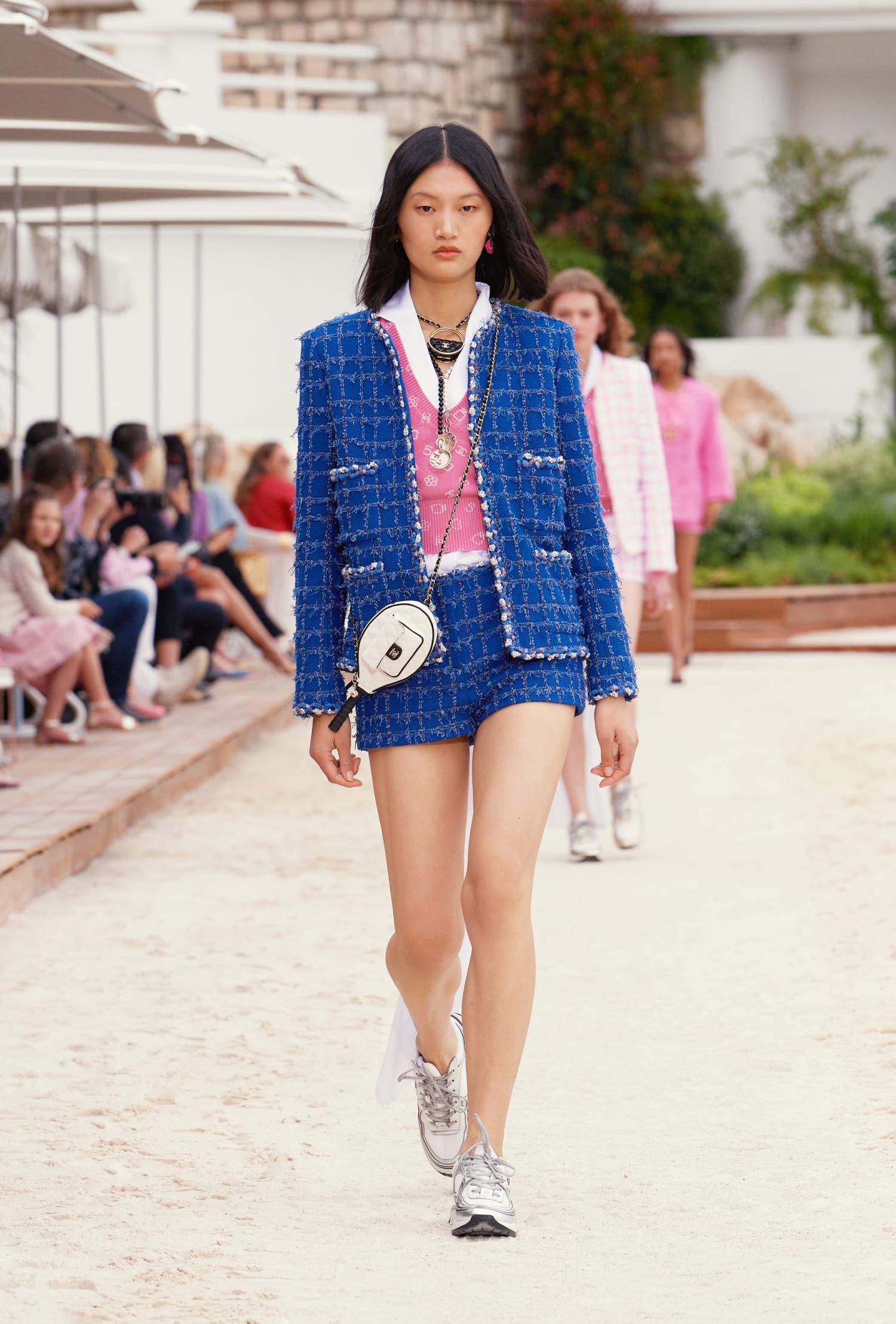 シャネル（CHANEL）2022-23 クルーズ コレクション | ファッション | ELLE ［エル デジタル］