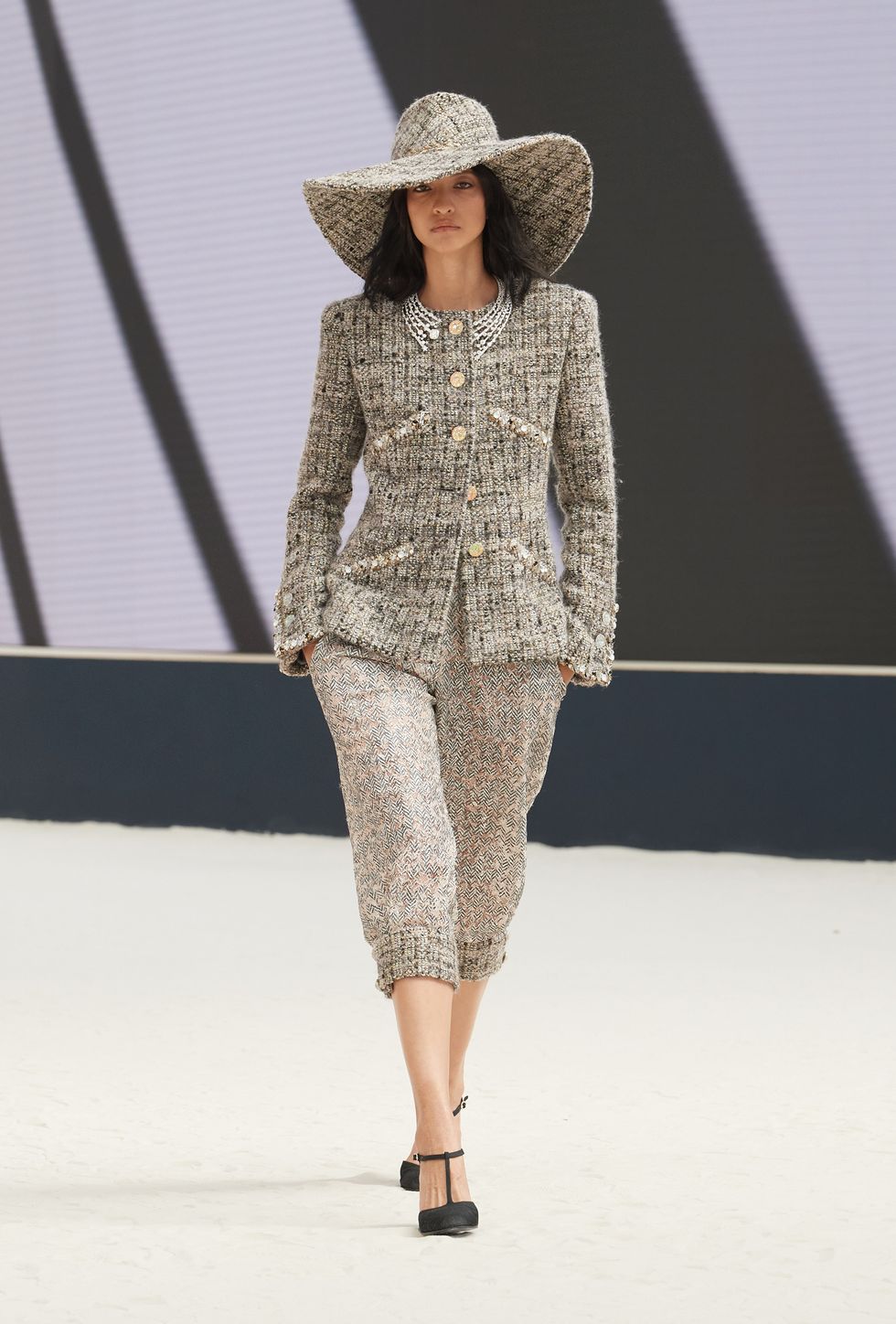 Chanel Haute Couture SS22 collection review