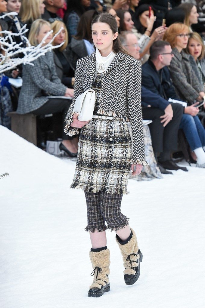 What Karl Lagerfeld’s Final Collection for Chanel Was Like