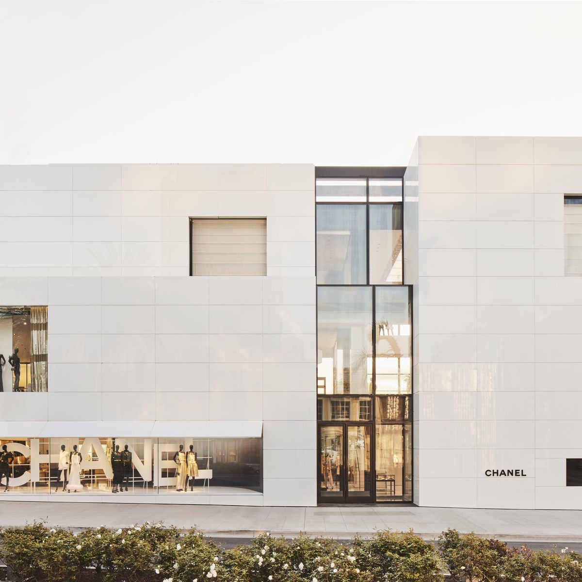 Peter Marino designs Chanel Store in Costa Mesa, California – San Francisco  Home Decor