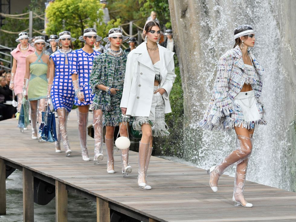 Chanel to stop using exotic animal skins and fur