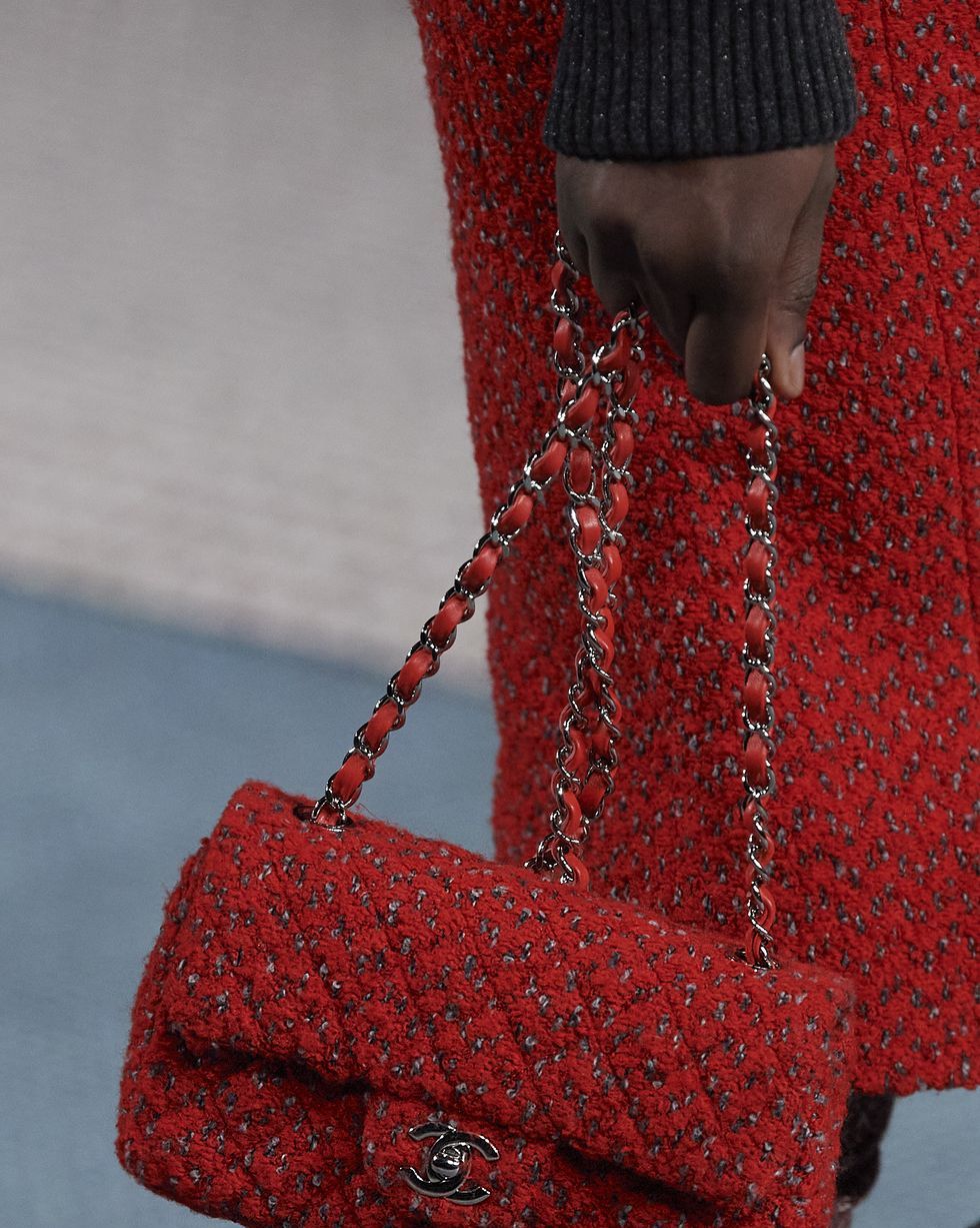 2022 2023 秋冬　コレクション　ランウェイ　ファッション　コレクション　ショー　バッグ　トレンド　流行　ハンドバッグ　ショルダーバッグ　トートバッグ　最新