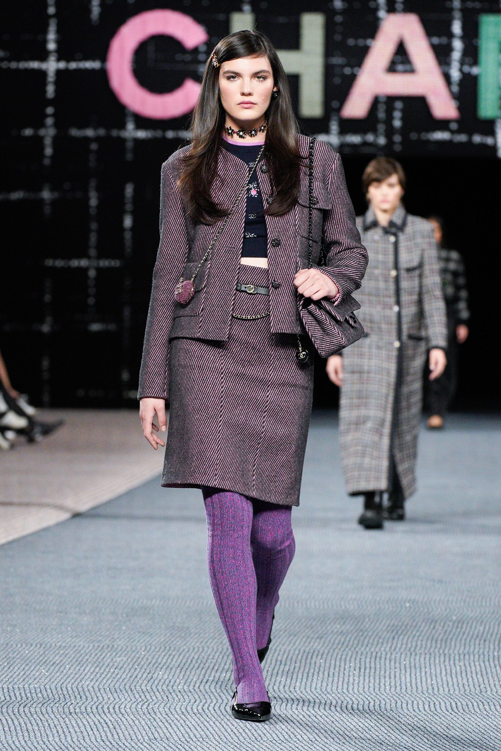 【日常にちょっとした贅沢を】CHANEL コスチューム ブルーパール 2023-2024年 メティエダールコレクション CHANEL シャネル