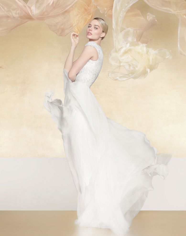 Wedding dress, Gown, Dress, Clothing, Bridal clothing, Bride, Shoulder, Fashion model, Bridal party dress, Bridal accessory, 